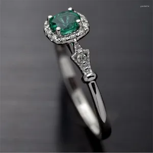 With Side Stones Elegant Green Zircon Ring Silver Thin Rings For Women Fashion Jewelry Wedding Anillos Engagement Romantic Valentine's Day