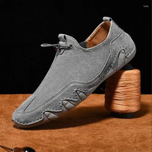 Freizeitschuhe echtes Leder für Männer auf den Ladungslaafers Luxus Mann Designer Solid Light Flats Herren Turnschuhe Zapatillas Hombre