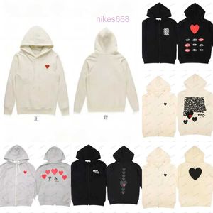 Mens Hoodies Sweatshirts 23SS Designer Play Comes Jumpers des Garcons Letter Brodery Långärmning Pullover Women Red Heart Loose de T1