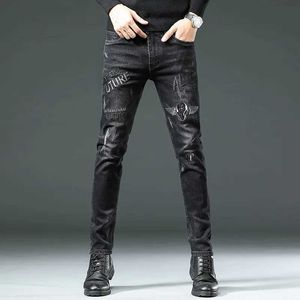 Мужские джинсы Новые высококачественные весенние и осенние вышитые мужские мужские брюки с плотными джинсами 90-х