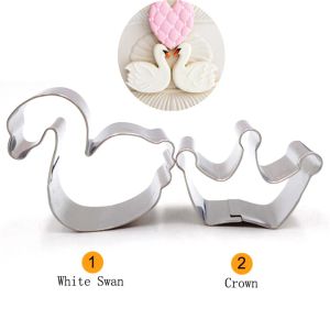 Moulds 2pcs/set Stainless Steel Cookie Cutter Romantic Princess Crown Swan Party Cake Molds Biscuit Cutters Baking Tool Mould Stamp