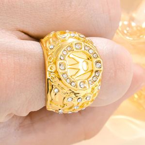 18k Gold Band Classic Color Rings for Men Gold Colors Inlaid med White Zircon Crown Punk Ring Boyfriend Party Fashion Jewelry