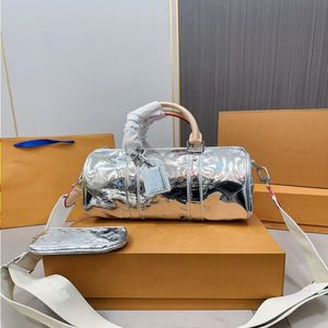 24SS UNISEX Luksusowy projektant Keepall Pillow Bag damska torebka crossbody torba na ramiona torba podróżna jest wyposażona w monety z zamkiem fmob