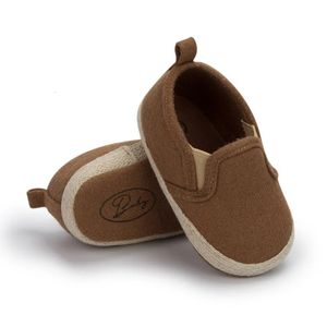 Född baby flickor pojkar skor fast färg vår bomull softsole slipon platt grunt sneakers första vandrare småbarn 240425