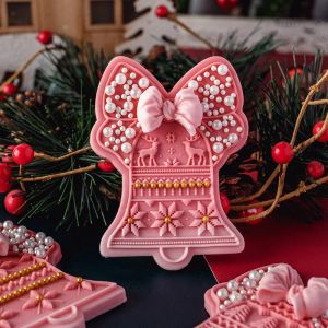 Moulds New Christmas Bell Flip Sugar Biscuit Molds Bow Wind Bell Cookie Cutter and Stamp Cake Dessert Decoration DIY Mould Baking Tool