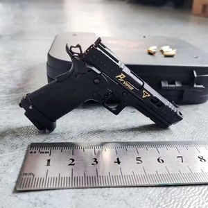 Gun Toys 1 3 Alloy G34 TTI PIT VIPER Pistol Gun Model G17 Semi Alloy QSZ92 Shell Ejection Keychain Disassemble Mini Toy Gun for Boys T240429