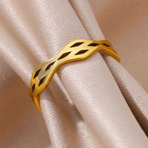 Обручальные кольца сетчатая волна рисунок из нержавеющей стали для женщин для женщин с золотым покрытием винтажное обручальное кольцо.