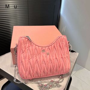 Best Selling Crossbody Bag New 85% Factory Home Wrinkle Bag for Womens Pearl Chain Underarm Fashionable and Versatile Single Shoulder Crossbody Bag