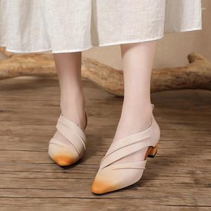 Scarpe eleganti joarature vera pelle retrò pompe di punta di punta 2024 da donna comode fatte a mano sandali estivi