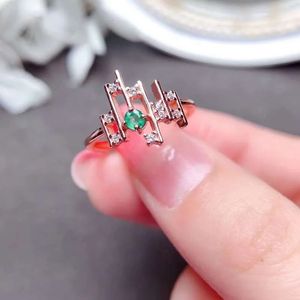 ユレム到着エメラルド3mm*3mm 925シルバーリングシンプルデザインラグジュアリージュエリー240424