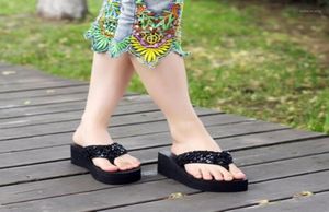 Kvinnor Eva paljetter Beach tofflor Flip Flops Sandaler Casual Women Wedges Platform Bling Slippers 202014224565