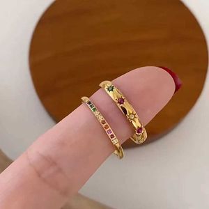 Band Rings Stainless steel rainbow colored cubic zirconia ring suitable for women gold-plated waterproof stacker ring jewelry gift Q240427