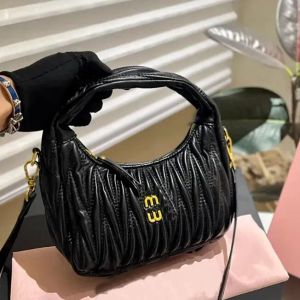 Miui Hobo Wander Matelasse Hot Bag Luxury Womens Underarm Designer Purches Clutch Clutch with SholdenStote Zipper xrong_totes