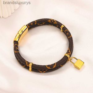 Designer Jewelry Designer Gold Curb Bracelets Women Lock Pendant Brand Letter Leather Vintage Design Jewelry Gift Stainless Steel Bracelet with Box