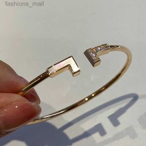 Designer Bangle Armband Jewlery For Women TT Armband White Shell Bare Body With Diamond Sterling Silver 18K Gold Plated Rose Gold Fashion Style Armband