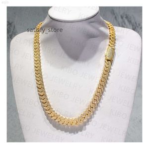 Julklapp Hip Hop Custom Iced ut 12mm VVS Mossanite 10K Solid Gold Moissanite Cuban Link Chain