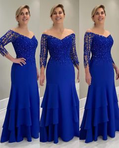 Royal Blue Mermaid Mutter der Braut Kleider aus Schulter Langarmes Hochzeit Gastkleid abgestufte Rock bodenlange Abendkleider