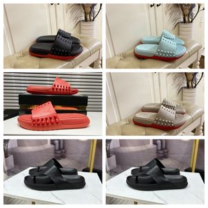 Rote Unterteile Herrenschuhe Klassische Spike Flache Spikes Gleitsandal