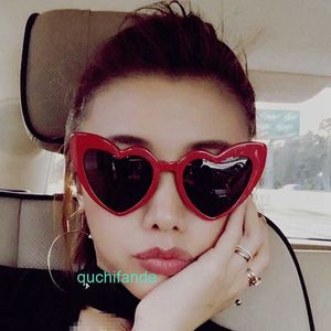 Classic Brand Retro Yoisill Sunglasses New womens love personality cute heart sunglasses Fashion peach trend