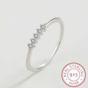 Anelli di banda 2022 Nuovo Fashion Single Row Diamond originale S925 Sterling Silver Ring Ring Womens Party Gift Gioielli Q240427