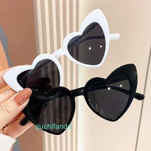 Classic Brand Retro Yoisill Sunglasses New profiled love sunglasses for women Fashion peach Tiktok style