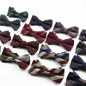 Bow Ties Men's Fashion Polyester Bowtie Novelty Design Striped Flower Jacquard Bowknot Formell manlig fjäril Business Wedding Accessory