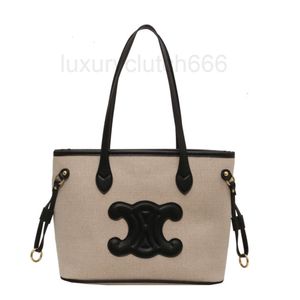 حقائب اليد CE Split Cel Bucket Bucket Bag Canvas Messenger Leather Bag مصمم البقرات لديها سعة جميلة 2024 خطابًا عاديًا جديدًا جديدًا