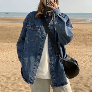 Vintage Washed Jean Shirt Tops Woman Spring Autumn Single-Breasted Long Sleeve Denim Coat Women Korean Simple Loose Outerwear 240415