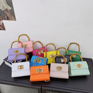 2024 Summer Live Broadcast Benefit Bamboo Jelly Borse Borse Modello di coccodrillo Bag Square Mini Celebrità Internet Crossbody Women's Borse