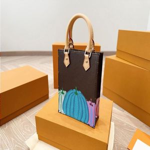 23SS Women's Luxury Designer Mini Shopping Bag Tote Shoulder Crossbody Bag Women's Purse Makeup Bag Mobile Phone Bag 17CM Lliel