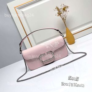 Nya Valentyno Bags Rock Bag Vlogoo Lady Purse 2024 Art National Style Summer Event Embroidery Ull Läder Vit kedja Stud Handheld Small Square Handbag Qpuk