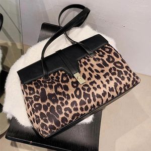 Tasche große Kapazität Leopard -Tasche Frauen Schulter 2024 Mode hochwertige PU -Leder -Designer -Handtasche und Geldbörsen