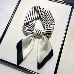 Lenço de seda de imitação quadrada Broca listrada em preto e branco para mulheres Multifunction Feeling Neckerchief 240417