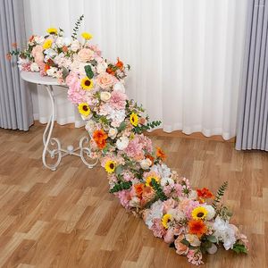 Dekorativa blommor 6.7ft Artificial Rose Table Runner Wedding Backdrop med älsklingens mittstycken