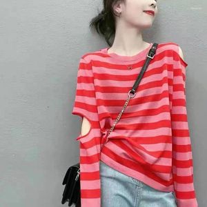 Kvinnors polos 2024 Spring Black and White Stripes High-end långärmad stickad t-shirt Löst enkel stil tunn designblus