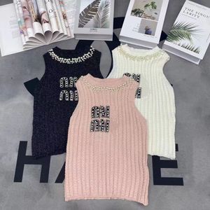 المصمم الأمريكي Alphabet Vintage Sweet Knit Sliciveless Women's Tank Top مع Halter Luxury Crew Neck Top Women عالية الجودة