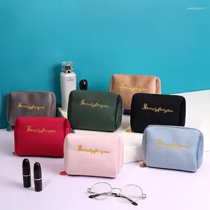 Bolsas de cosméticos 1pc Mulheres zíper Velvet Make Up Bag Travel Large para maquiagem Bolsa feminina de cor sólida