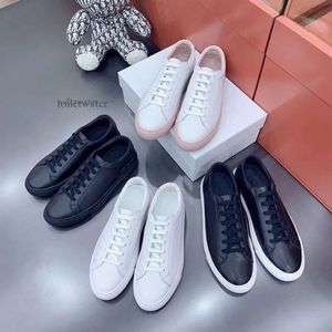 Commons Projectes Designer Shoes Loafers Shoe Sneakers Classic White Black Unisex Fashion Couples Style Paris Man Skate Shoes Commons- White Leathers Casual Shoes