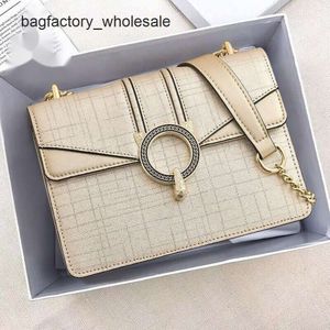 Bästsäljande axelväska Ny 90% fabriksdirektförsäljning Golden Fox Small Bag Womens High End Crossbody New Chain Shoulder Wtern Underarm Bag