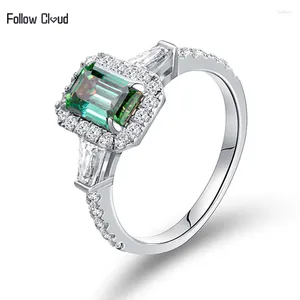 Anéis de cluster seguem a nuvem 5 7mm 1,78ct Emerald Cut Green Moissanite Diamond Wedding Ring for Women 925 Presente de engajamento de esterlina de prata