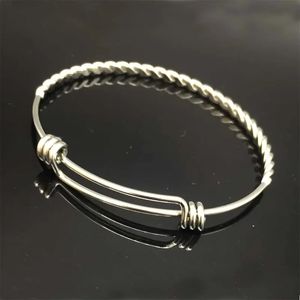 10 pezzi/lotto China Bragglew Twang Twang Twist Wire BramletCustom Charm Bracciale inossidabile Banghi intrecciati regolabili 240424