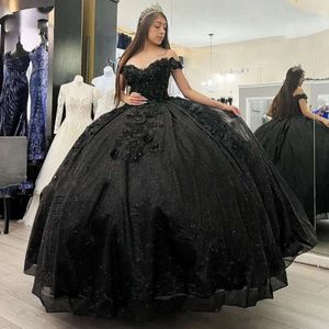 Ballkleid schwarze Quinceanera Vintage Kleider von Schulter Schatz Ausschnitt 3d Blumenapplikationen Süße 15 Mädchen Glitzer Long Prom Brithday Party Kee