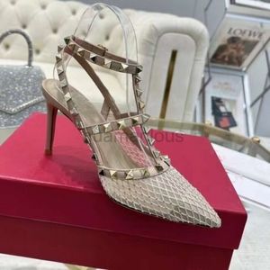 Valentyno High 2024 Heel Shoes Pumpar Designer Stud Vlogoo New Crystal Grid Rivet High Heels Thin Summer Fashion Tie Rings Sandaler Kvinnor