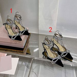 Kadife çift yay pompaları parlaklık kristal lüks sandalet tasarımcısı yüksek topuklu ayakkabılar ayakkabı düğün dans kadınlar parti ayakkabıları seksi nokta ayak parmağı ay ayakkabıları moda en iyi kalite