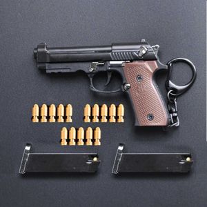 Gun Toys Alloy 1 3 M92A1 Модель раковины Выброс игрушечный пистолет съемный мини -пистолетный кулон -подарок на день рождения для взрослых детей T240428