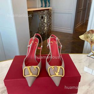 Fashion Designer High Shoes 2024 Tacco Stud Vlogo Light Luxury Trend Fibbia a V Valentyny High Tach High Pointed Classic Pumps Sandals Women JDX7