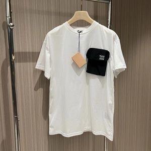 Miui Clothes Designer Tシャツ女性高品質の新しい短袖Tチェスト3次元ポケットデザイン刺繍ロゴ通気性快適