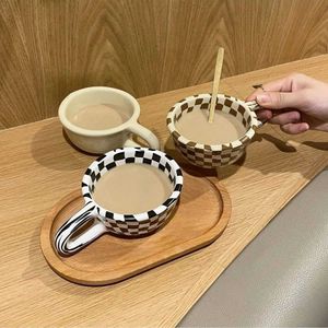 Mughe 1 tazza di ceramica tazza di caffè irregolare fiore tè tazza di farina d'avena coreana cucina bevanda J240428