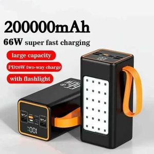 Banche di alimentazione del telefono cellulare 66W 200000Mah Power Bank di grande capacità PD20W Power Bank portatile Caricatore rapido Batteria esterna Adatta per iPhone Xiaomi Samsung J240428