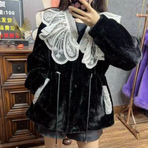 여자 모피 겨울 패션 여성 레이스 칼라 스티칭 레이디 재킷을위한 따뜻한 코트